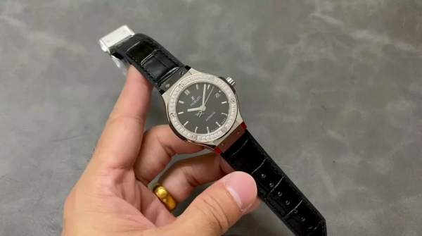 Hublot Classic Fusion 565.nx.1470.lr.1204 38mm(38mm)
