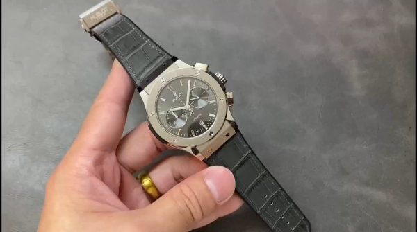 Hublot Classic Fusion 521.NX.7071.LR 45MM Mens(white)